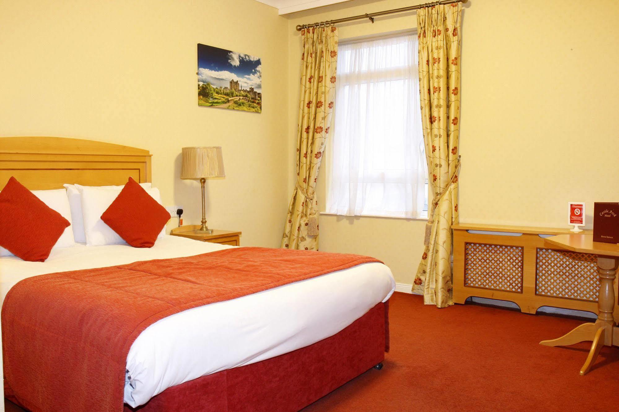 Castle Arch Hotel Trim Luaran gambar