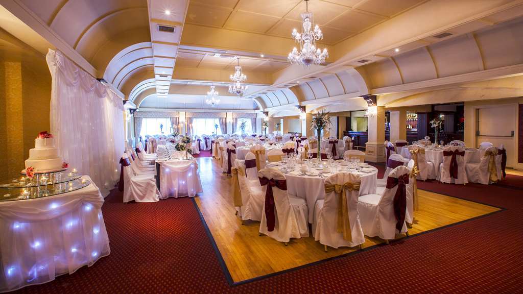 Castle Arch Hotel Trim Restoran gambar